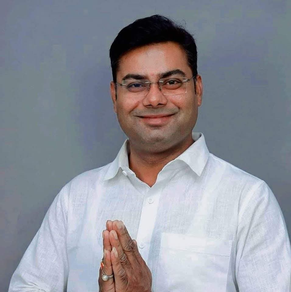 मनीष कुमावत जी